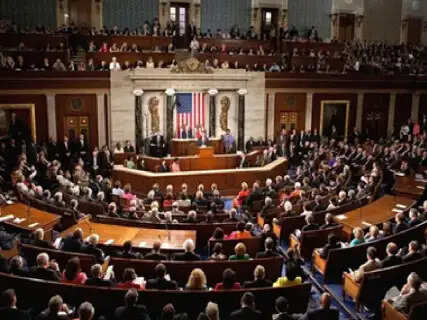 US Senate Advances Bill to Impose Up to 100% Tariffs on India and China for Buying Russian Oil