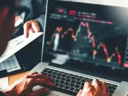 Debt-Free Penny Stock Under ₹10 Delivers Jaw-Dropping 1,174% Return in One Year to Mint New Millionaires