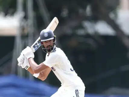 Ind vs SL Practice Match Day 2: Devdutt Padikkal Nears Century as India Responds Strongly to Sri Lanka's 363-Run Total