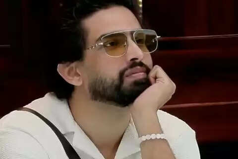 Amaal Mallik's Failure Comment About Father on Bigg Boss 19 Ignites Social Media Firestorm