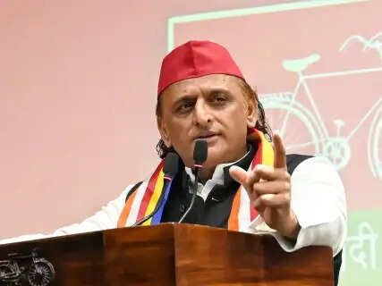 Akhilesh Yadav’s Bold Claim -The Central Government Will Collapse the Moment SP Forms Power in Uttar Pradesh