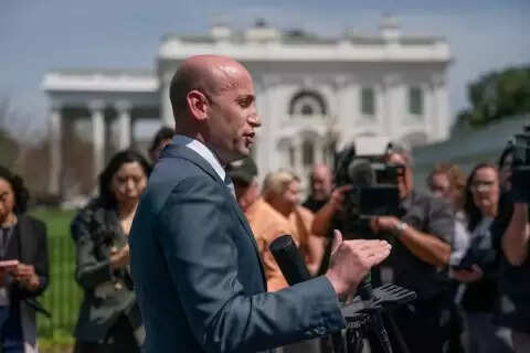 Top Trump Aide Accuses India of Fueling Russia’s War in Ukraine Over Oil Purchases