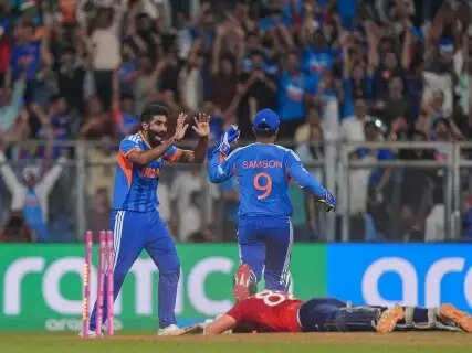 Once-in-a-Generation Irfan Pathan and Cricket World Hail Jasprit Bumrah’s Semi-Final Masterclass