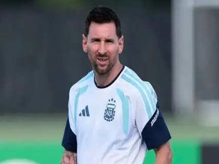 Coach Lionel Scaloni confirms Lionel Messi will play in Argentina's FIFA World Cup 2026 opener against Algeria
