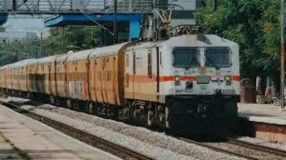 Summer Rush Relief: Indian Railways to Run 18 Special Trains from Bilaspur Zone