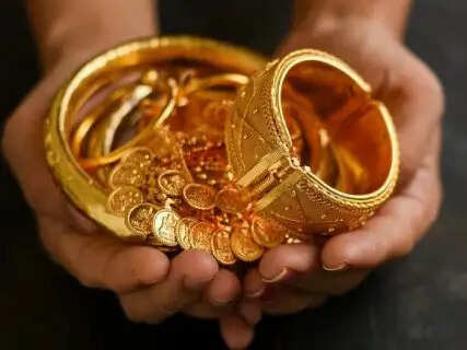 Indians have 35,000 tonnes of gold in homes and temples! Modi government is after it