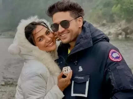The Strange Silence of a TV Star's Wife: Supportive Spouse or a Sign of Trouble?