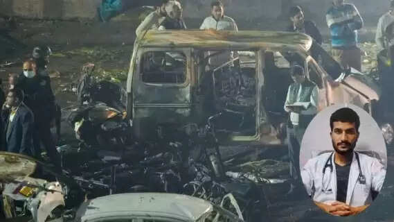 Red Fort Blast Plot Delayed: Bomber Umar Nabi Clashed with Commander Muzammil Over Suicide Mission