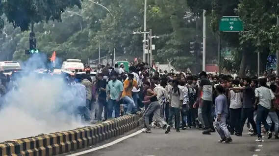 Capitol Clash Investigation: Delhi Police Probes Larger Conspiracy and Pakistan-Linked Misinformation Following 'Chalo Sansad' Violence