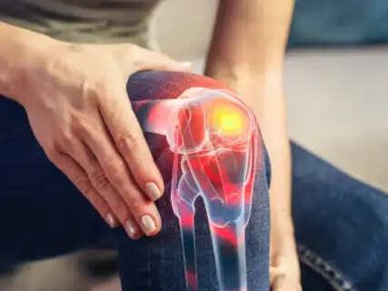 Stop Worsening Your Joint Pain: 6 Dangerous Mistakes People Make When Dealing With Knee Pain and How to Fix Them