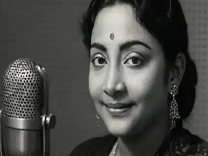 The 74-Year-Old Melody That Still Heals Broken Hearts: The Timeless Magic of Geeta Dutt