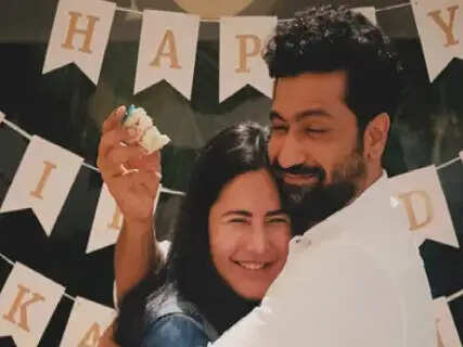 Vicky Kaushal Wins Hearts With Dreamy Birthday Surprise For 'Jaan' Katrina Kaif