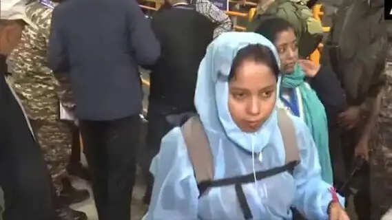 Amarnath Yatra 2026: Third Batch Departs Jammu Under Multi-Tier Security Cover as Tawi Riverfront Debuts Boating Hub
