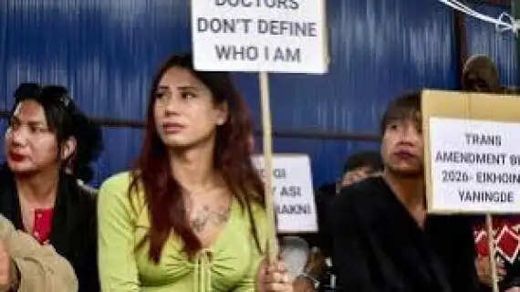 Digital War in Gujarat: AAP Alleges Social Media Blackout, Accuses BJP of Suspending FB & Insta Pages Before Local Body Polls