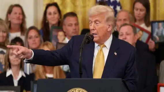Make a Deal or We Will Finish the Job: Donald Trump Issues Absolute Threat to Iran