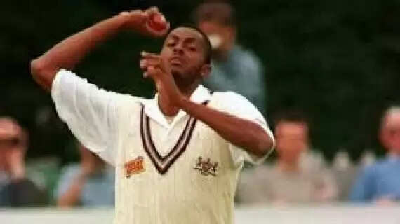 Courtney Walsh Magical Spell of Five Wickets for One Run Against Sri Lanka Remembered