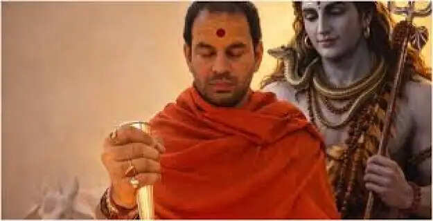 Tej Pratap Yadav’s Spiritual Makeover RJD Leader Launches New Instagram Page in Saffron Avatar