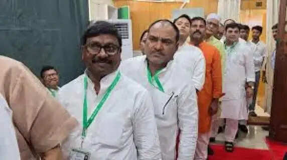 Drama in Patna: 3 Congress MLAs Under the Radar as Rajya Sabha Voting Begins