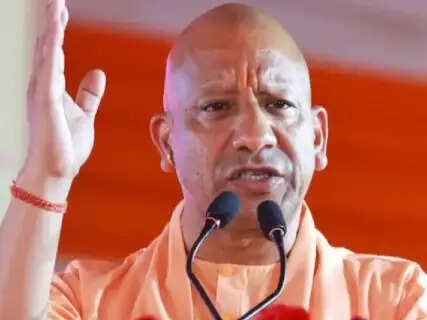 Yogi Government Cracks Down on Official Apathy: Strict Orders Issued Against Negligence in Online Review Meetings