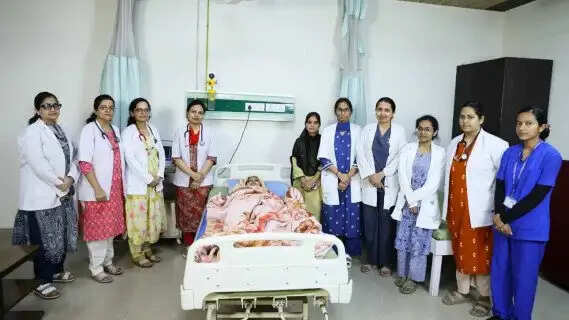 But how did this wonder happen? Four babies-two sons and two daughters....A woman delivered four children within five days. It happened without delivery.