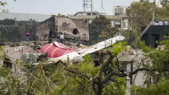 Air India Plane Crash Reason: Finally the reason behind the Air India plane crash has come to light. You will be shocked to know, 274 people died due to this reason