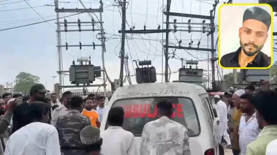 The bride's life was ruined on the 10th day of their wedding! The groom died after being struck by an 11,000-volt wire overhead