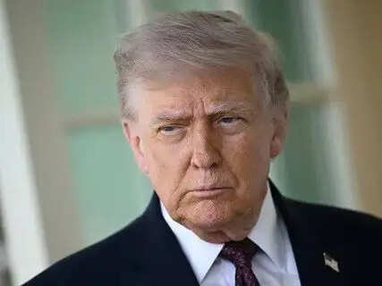 Trump Slams Iran: Ceasefire on 'Life Support' as War Drums Beat Louder