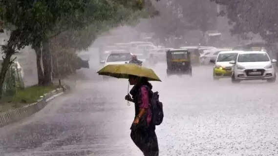 Delhi-NCR Drenched as Heavy Rains Batter Region; Army Mobilised for Flood Rescue in MP and Rajasthan