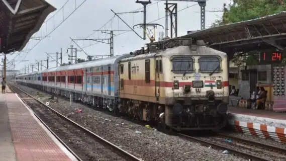 Indian Railways Alert: 10 Major Trains Cancelled in September Due to Asansol Route Work; Check Full List!