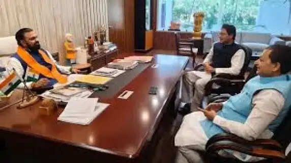 Political Flutter in Bihar: Congress MLC Sameer Singh Meets Deputy CM Samrat Chaudhary What's Brewing?