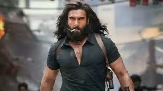 Ranveer Singh's Dhurandhar Rakes in Huge Box Office Numbers, Eclipsing War 2 Worldwide