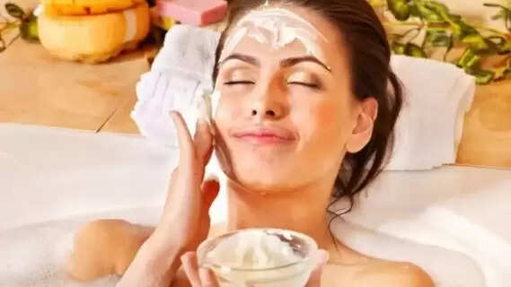 If you are troubled by dry skin, then apply this face pack as suggested by a naturopathy doctor, your face will become soft.
