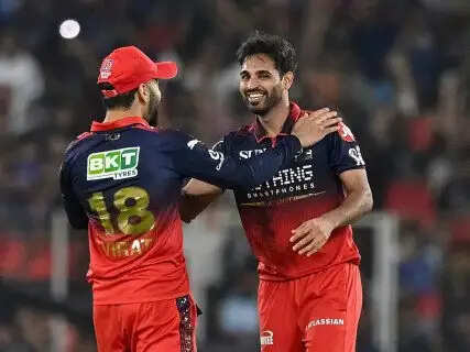 Bhuvneshwar Kumar’s Incredible Metamorphosis At RCB Achieves What He Couldn't In His Final Four Years At SRH