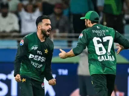 Play with Fire : Pakistan Captain's Message to His Team Before a Big Final