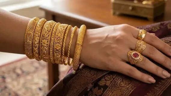 Gold, Silver Price Drop Today: Geopolitical Shifts Drag Precious Metals Lower; Check July 09 Rates in Your City