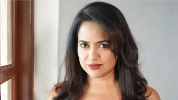 Sameera Reddy Recalls Shocking School Incident: Beat Up Cyclist in Bandra After Misbehavior