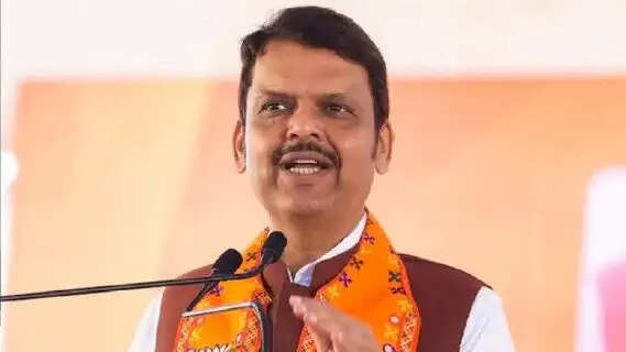 Maha TET 2026 Paper Leak: CM Fadnavis Orders High-Level SIT Investigation After Massive Inter-State Racket Busted in Thane