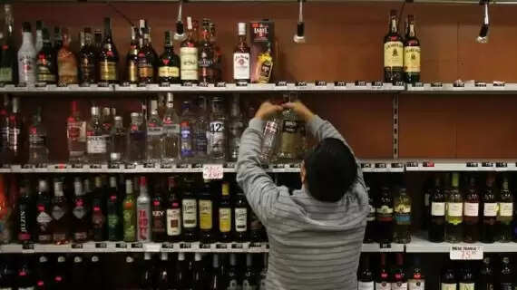 Delhi to Unveil New Excise Policy Focused on Premium Government-Run Liquor Stores