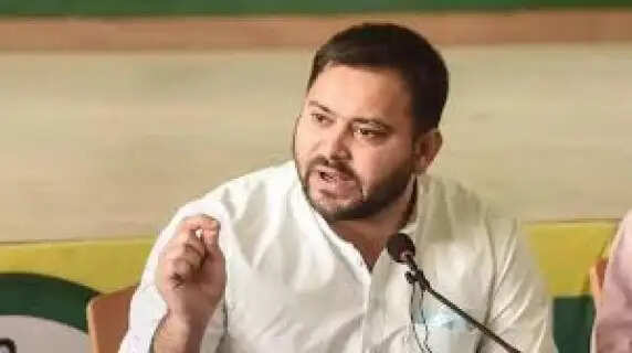 Motihari Hooch Tragedy: Tejashwi Yadav Slams Nitish Government Over Spurious Liquor Deaths