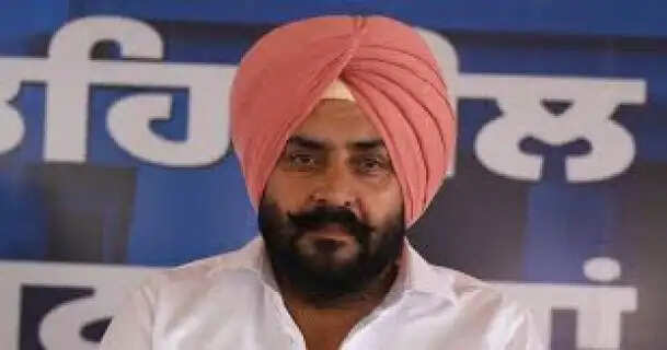 Punjab Political Crisis : AAP MLA Harmeet Singh Pathanmajra Arrested Another Blow to Bhagwant Mann Government