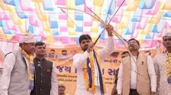 Gujarat Nikay Chunav : AAP Jolt to BJP in Narmada Decoding the Chaitar Vasava Factor Behind the Massive Win