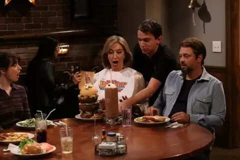 Nate Bargatze and Foo Fighters Headline SNL's Season Finale