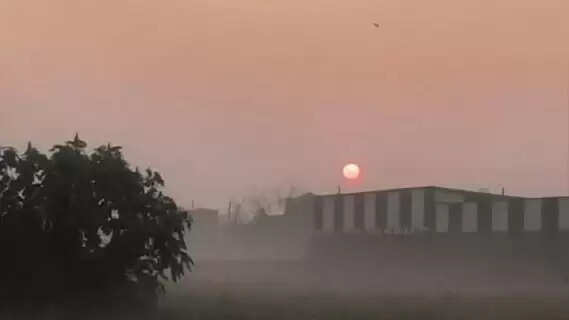 Weather Today: After three days of sunshine in Sambhal, there was great relief; schools reopened, bringing smiles to children's faces