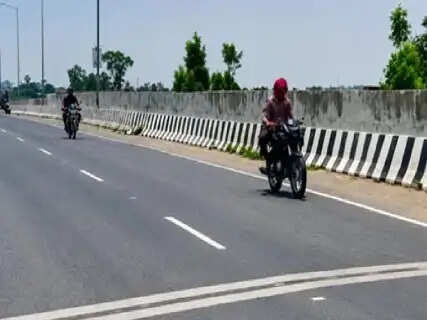 Scorching Heatwave and 41°C Feels-Like Temperature Grip City; Met Department Predicts Relieving Rain On Saturday