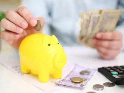 HDFC Mid Cap Fund Crosses ₹1 Lakh Crore AUM Milestone: Should You Invest Now or Exercise Caution