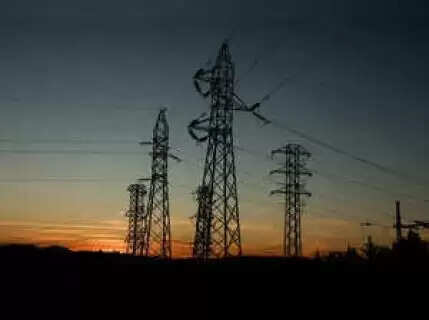 Record Heat Sparks Widespread Power Outages Across Virginia and Minnesota