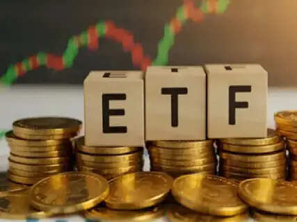 Indians Storm Gold ETFs With ₹3,443 Crore Multi-Billion Allocation As Bullion Prices Crash