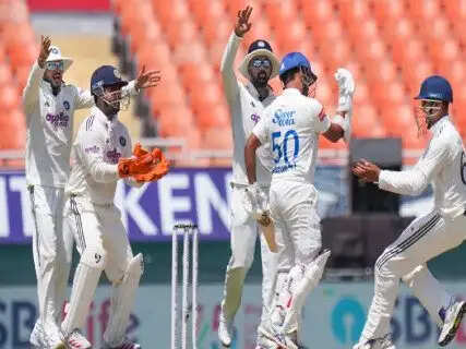 India steamroll Afghanistan and take only Test by an innings and 300 runs
