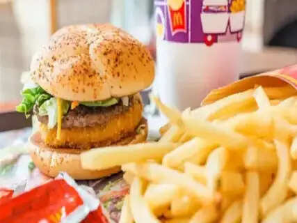 Karnataka Bans Junk Food: Sale Prohibited Within 50 Metres of Schools and Colleges