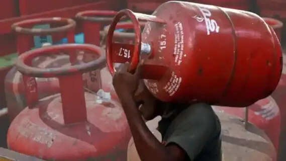 Lightweight Revolution: 10 kg Composite LPG Cylinders Set to Transform Commercial and Small Business Cooking